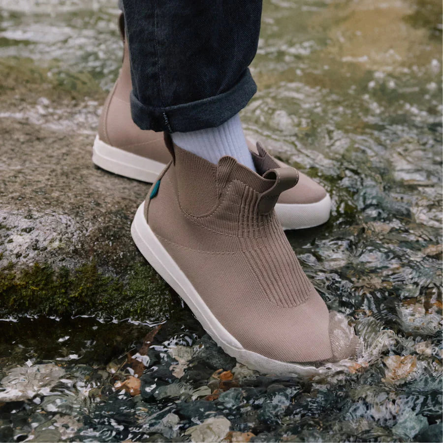 What to Wear with Brown Boots: A Guide to Styling for Any Occasion