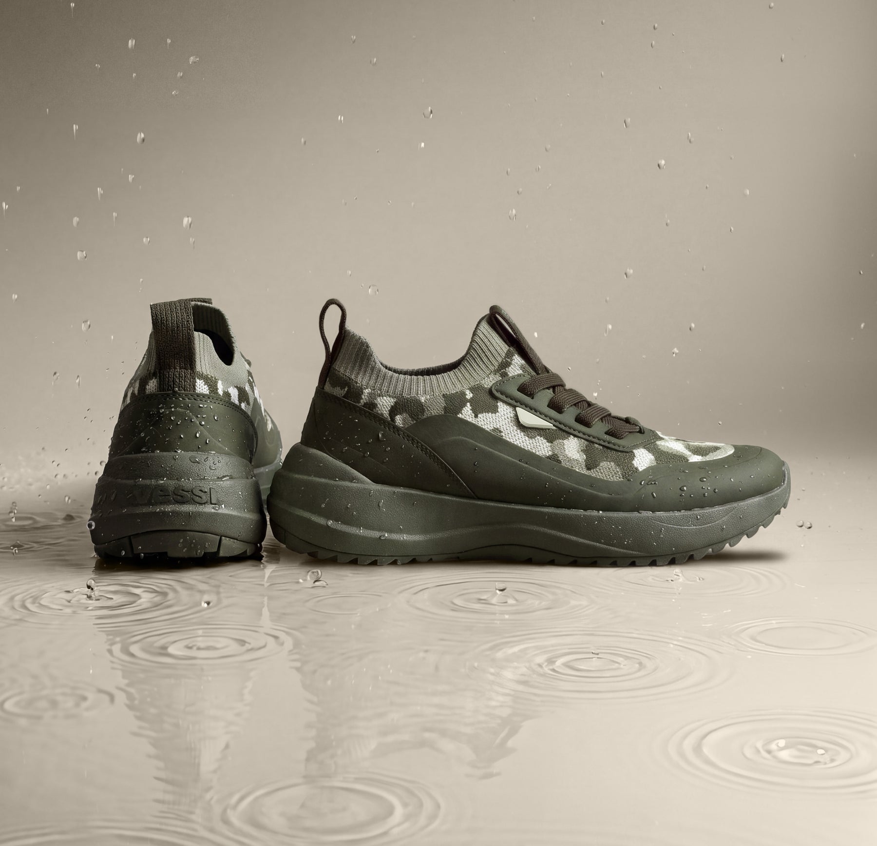 Women's Stormburst Low Top - Dark Olive Camo